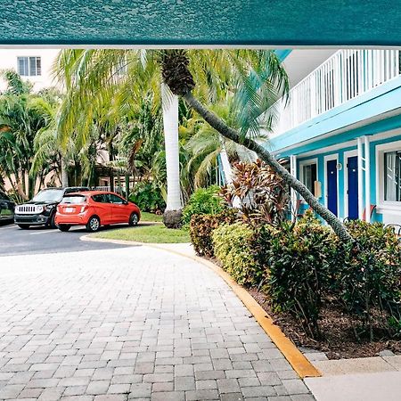 Bayside Inn And Marina トレジャー・アイランド エクステリア 写真