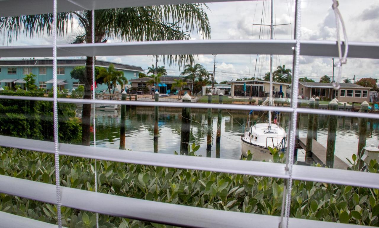Bayside Inn And Marina トレジャー・アイランド エクステリア 写真