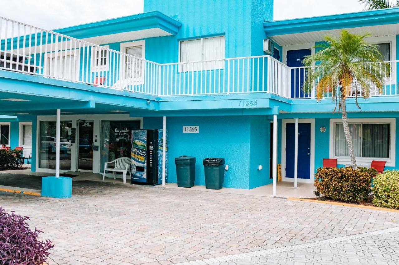 Bayside Inn And Marina トレジャー・アイランド エクステリア 写真