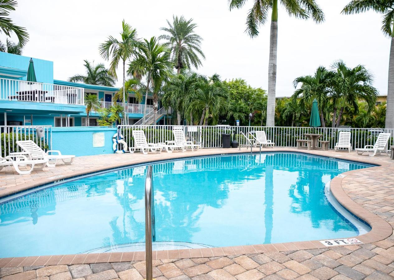 Bayside Inn And Marina トレジャー・アイランド エクステリア 写真